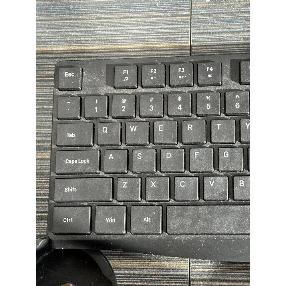 Vic Tech CA Wireless‎ Keyboard 2.4G USB Full Size Ergonomic Keyboard for PC